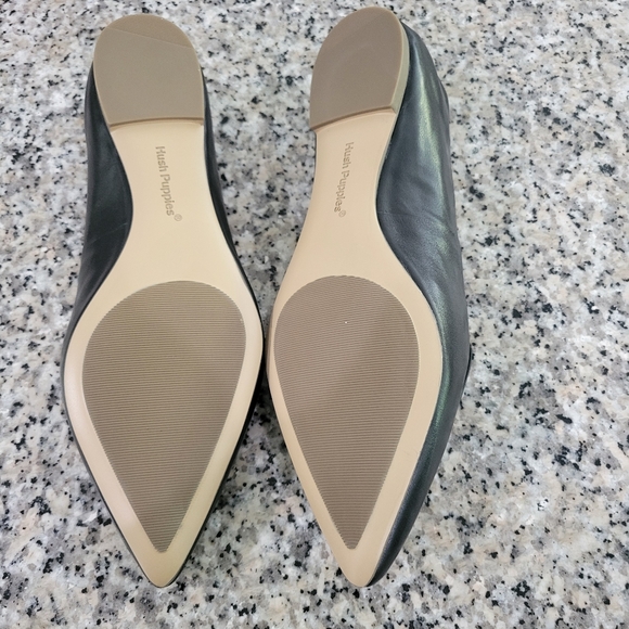 Hush Puppies "Hazel Pointe" black leather flats - size 11 medium - Picture 3 of 4